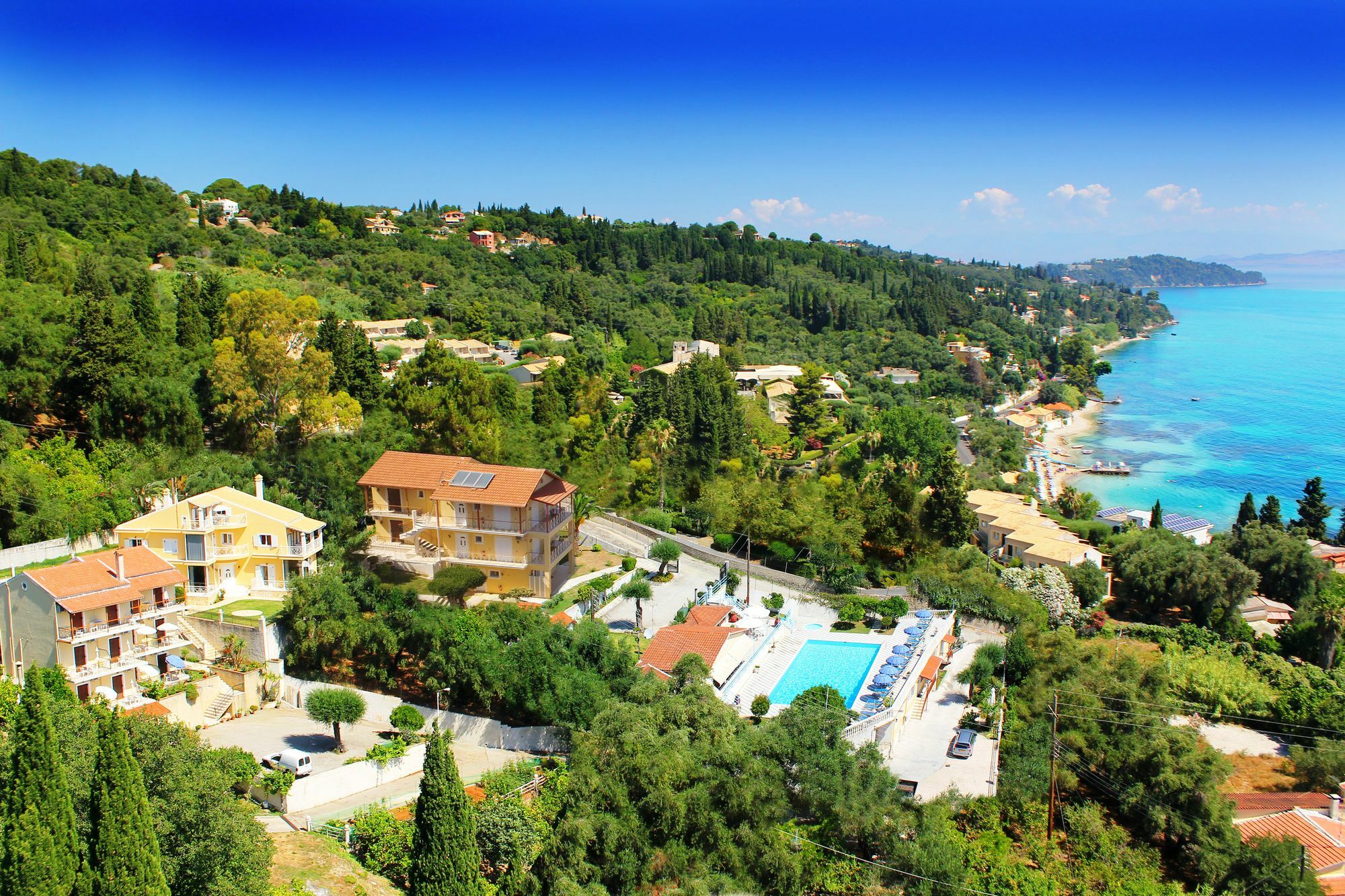 Brentanos Apartments - A - View Of Paradise Gastouri  Екстер'єр фото